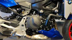 BMW F900 R